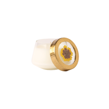 Load image into Gallery viewer, Honey Tobacco Small Pressed Flower Candle